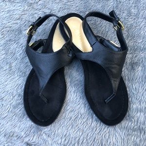 Chaps Flat Heel Thong Sandal Size 9 black
